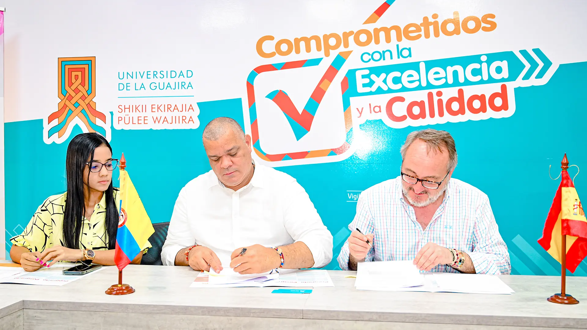 Firmado convenio de cooperación entre Uniguajira y la Universidad Internacional de La Rioja