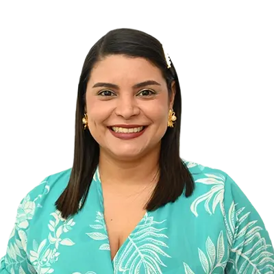 Sayuris Yelind Martinez Salas 
Coordinadora del programa de Trabajo Social Sede Maicao 
Magister en Gerencia de Recursos Humanos
Doctora en Ciencias Mención Gerencia