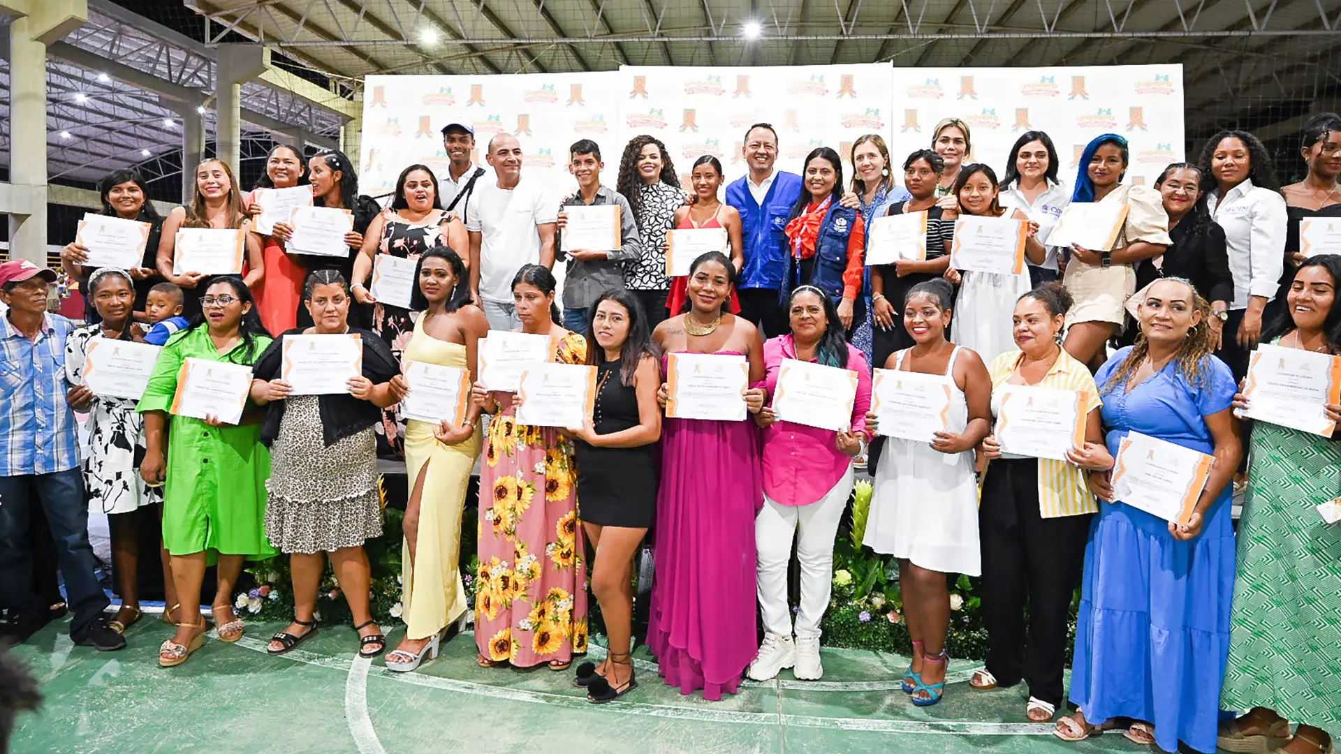 Uniguajira fortalece la integración social en dos poblaciones vulnerables de Riohacha a través de un diplomado