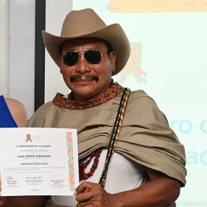 Ivan Martin Fernandez Por su desempeño sobresaliente su ejercicio laboral como profesional.