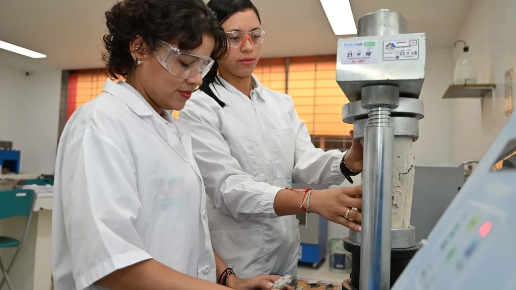 Presentación del Sistema Integral de Laboratorios