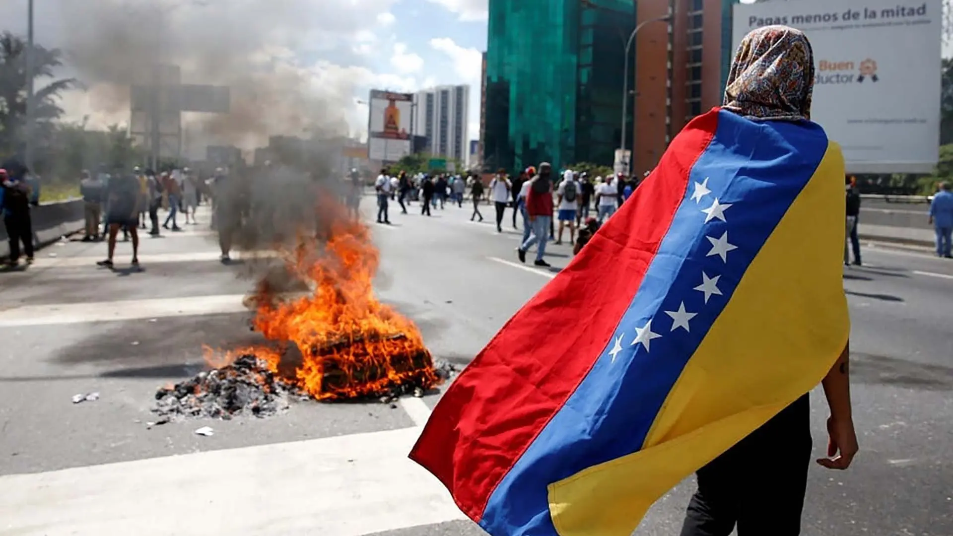 Una salida a la crisis en Venezuela: ¿democracia, diplomacia o insurrección civil?