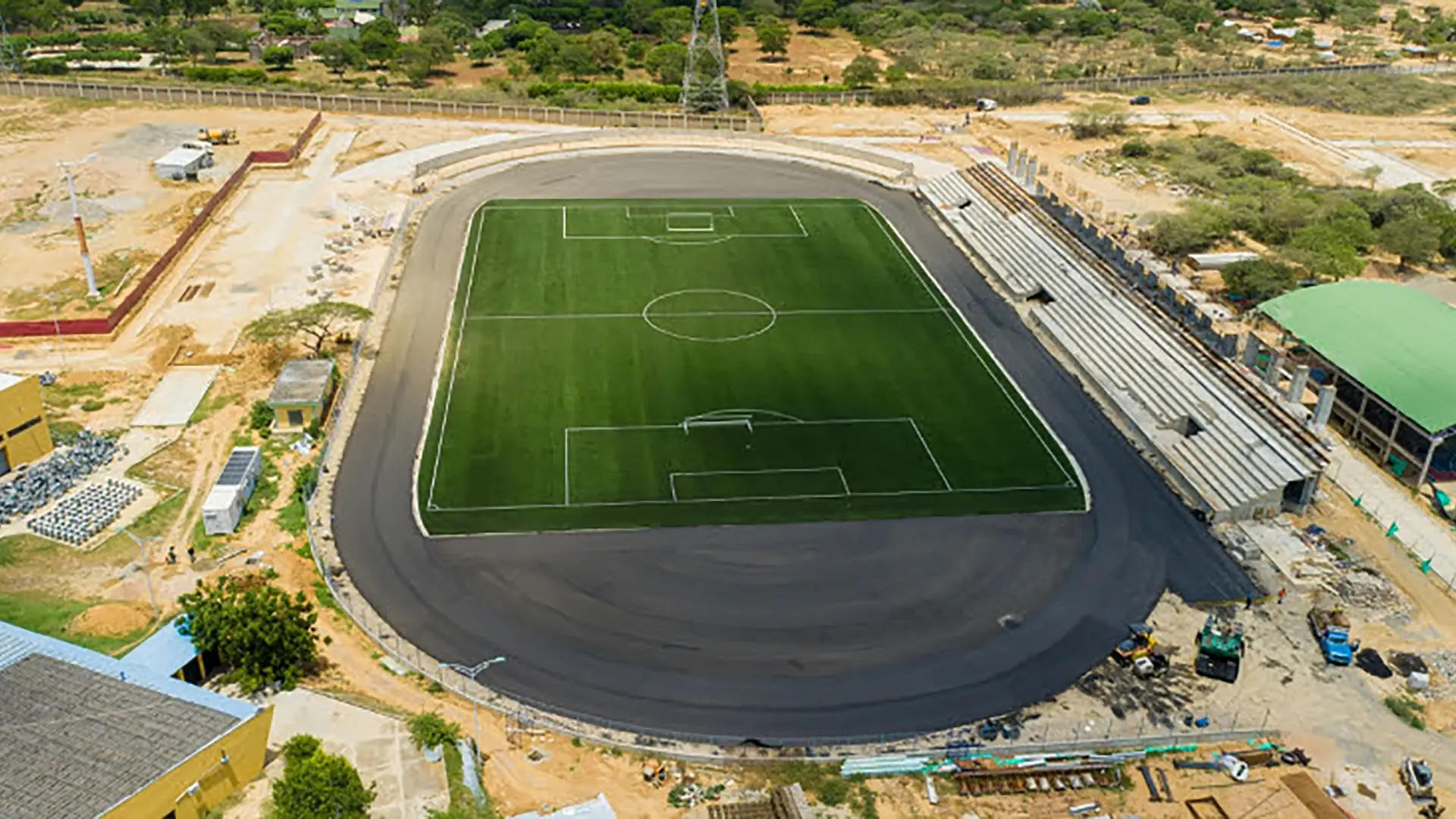 Avance del proyecto de construcción de un escenario deportivo en Uniguajira Sede Riohacha