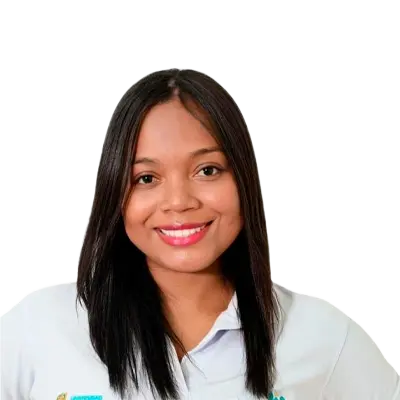 Elvira Isabel Blanco Gutiérrez
Coordinadora del Centro de Graduados - Sede MaicaoFotografía de una mujer joven con cabello liso y oscuro, vestida con camiseta tipo polo blanca con logotipos institucionales, sonriendo y mirando a la cámara.