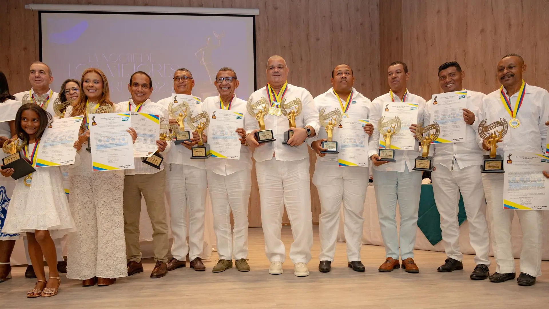 Uniguajira y su rector fueron los más premiados en la Noche de los Mejores ACORD 2025