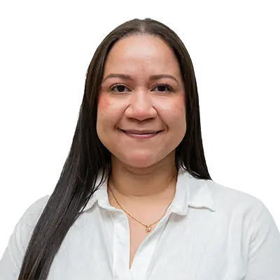 Angela Nadiena Moreno Pinto Directora de la Oficina de Admisiones, Registro y Control Académico